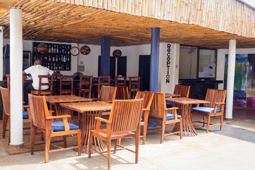 Hotel Seaside Lome Luaran gambar